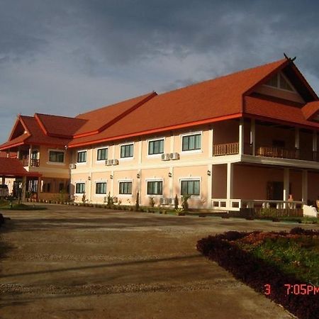 Phu-Thevada Hotel Paksong Экстерьер фото