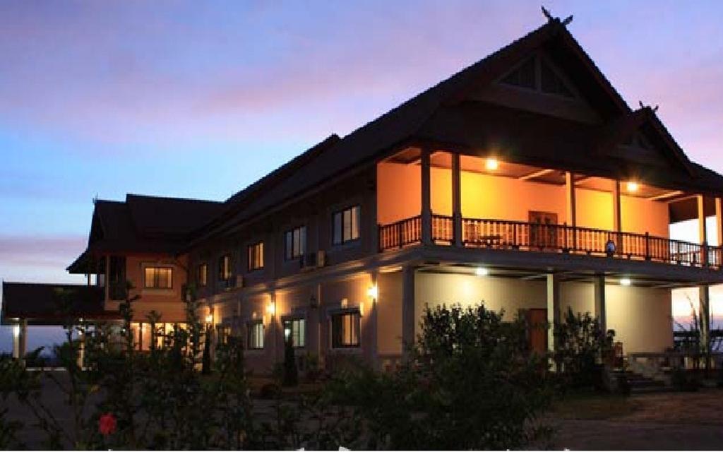 Phu-Thevada Hotel Paksong Экстерьер фото